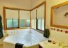 Sarah Jane Suite bathroom
