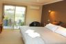 Motel Strahan